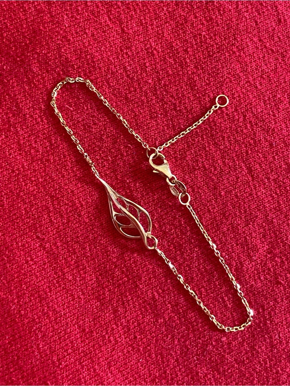 Na Hoku - 14K Gold Adjustable Hawaiian Maile Leaf Bracelet - Picture 11 of 16